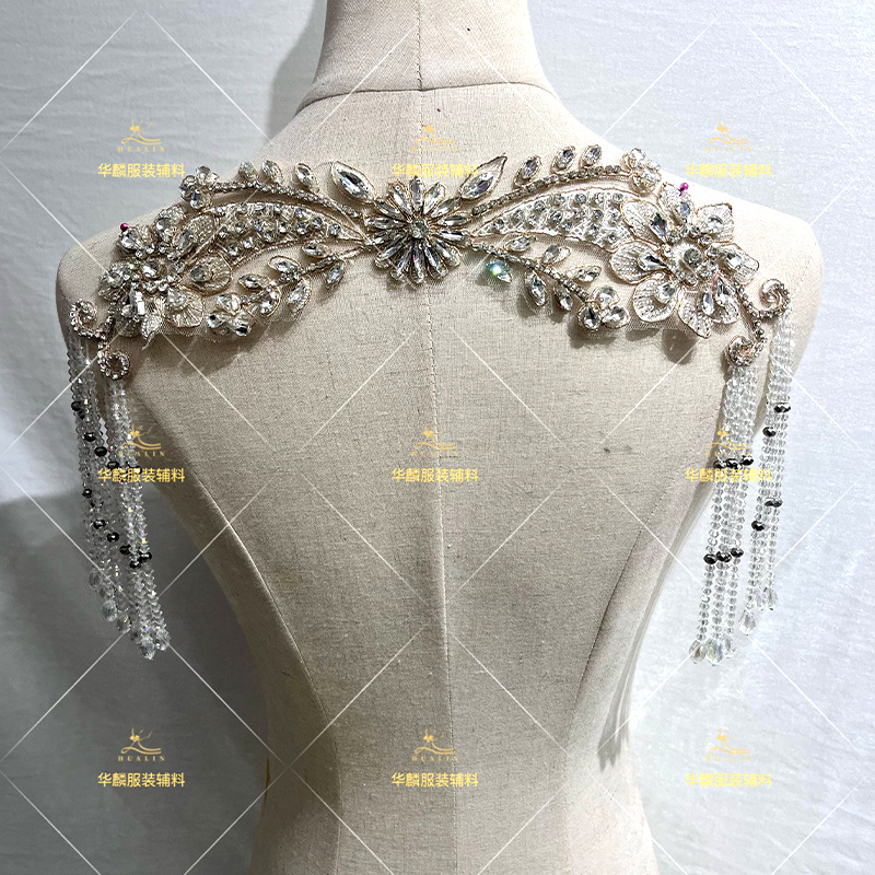 มือลูกปัด Fringe Trim พร้อมจี้ - Beaded Trim Fringe บทวิจารณ์และราคา