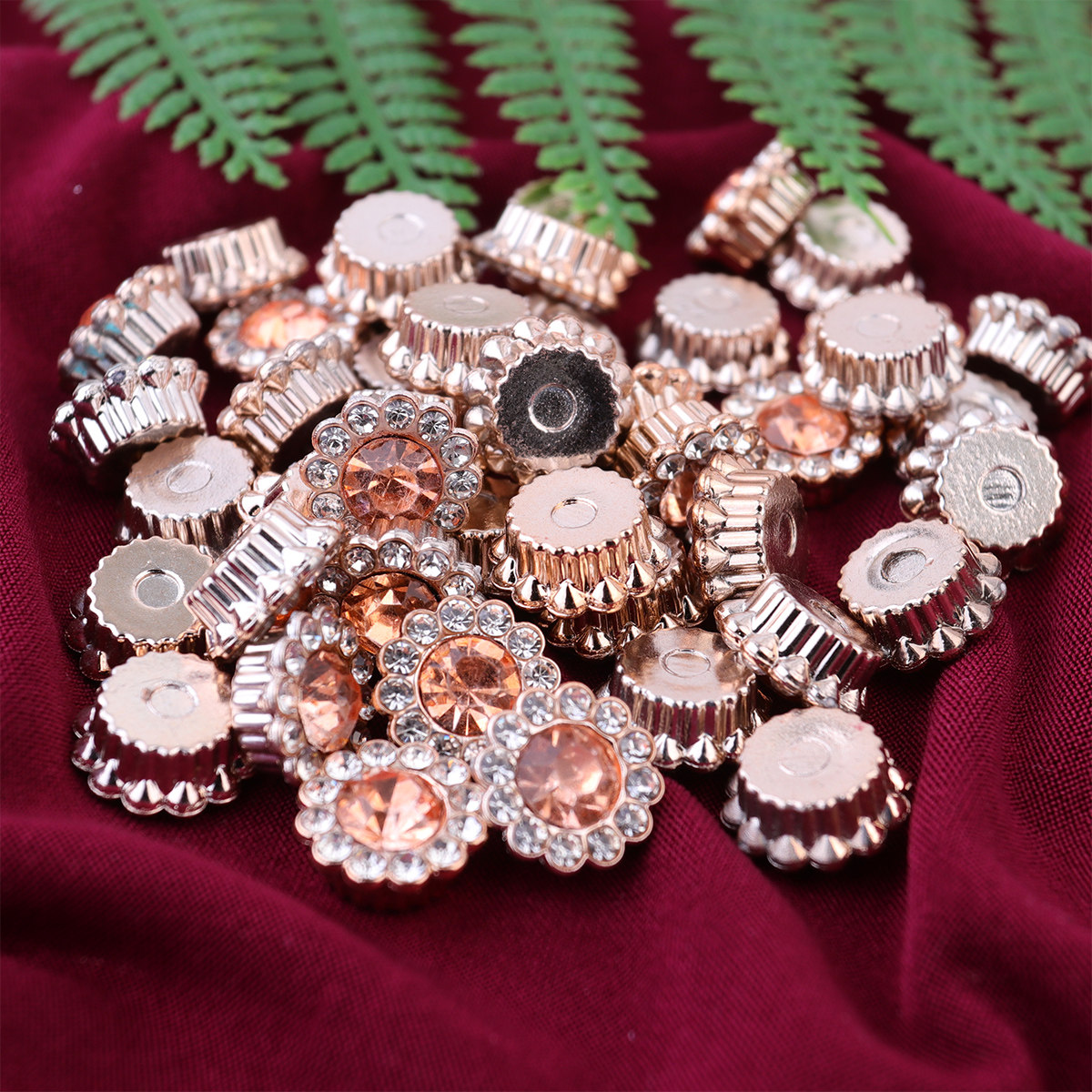 50 ชิ้น ตกแต่งรูปทรงดอกไม้ไข่ม - Embellishment Glue Craft บทวิจารณ์และราคา